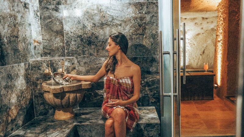 Cappa Havuzlu Oda Romantik Kareler Balayı Paketi 2 Gece 3 Gün