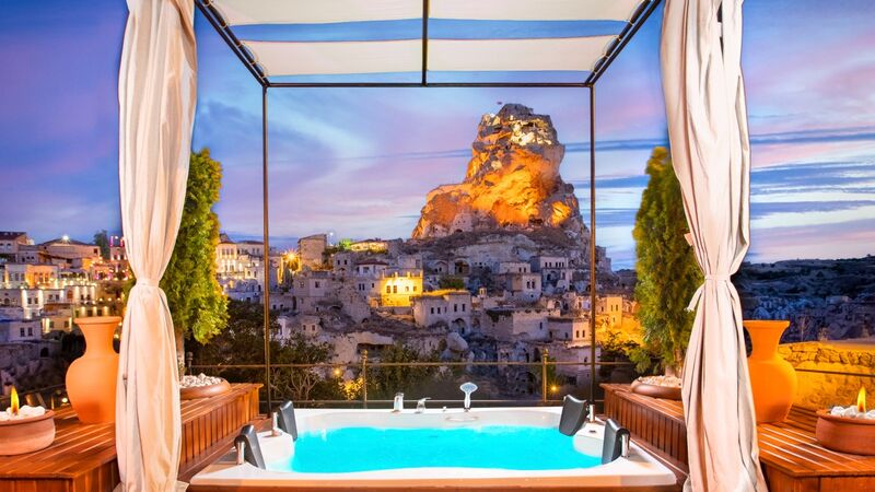 Cappa Havuzlu Oda Romantik Kareler Balayı Paketi 2 Gece 3 Gün